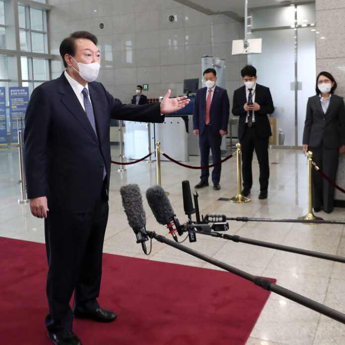 korean-presidents-battle-in-the-direction-of-flawed-information-alarms-critics.jpg Korean President’s Battle In the direction of ‘Flawed Information’ Alarms Critics